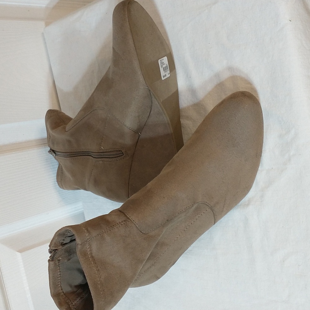 Lane Bryant Taupe Wedge Heeled NWT Boots Size 11W. Vegan Suede.Final Discount